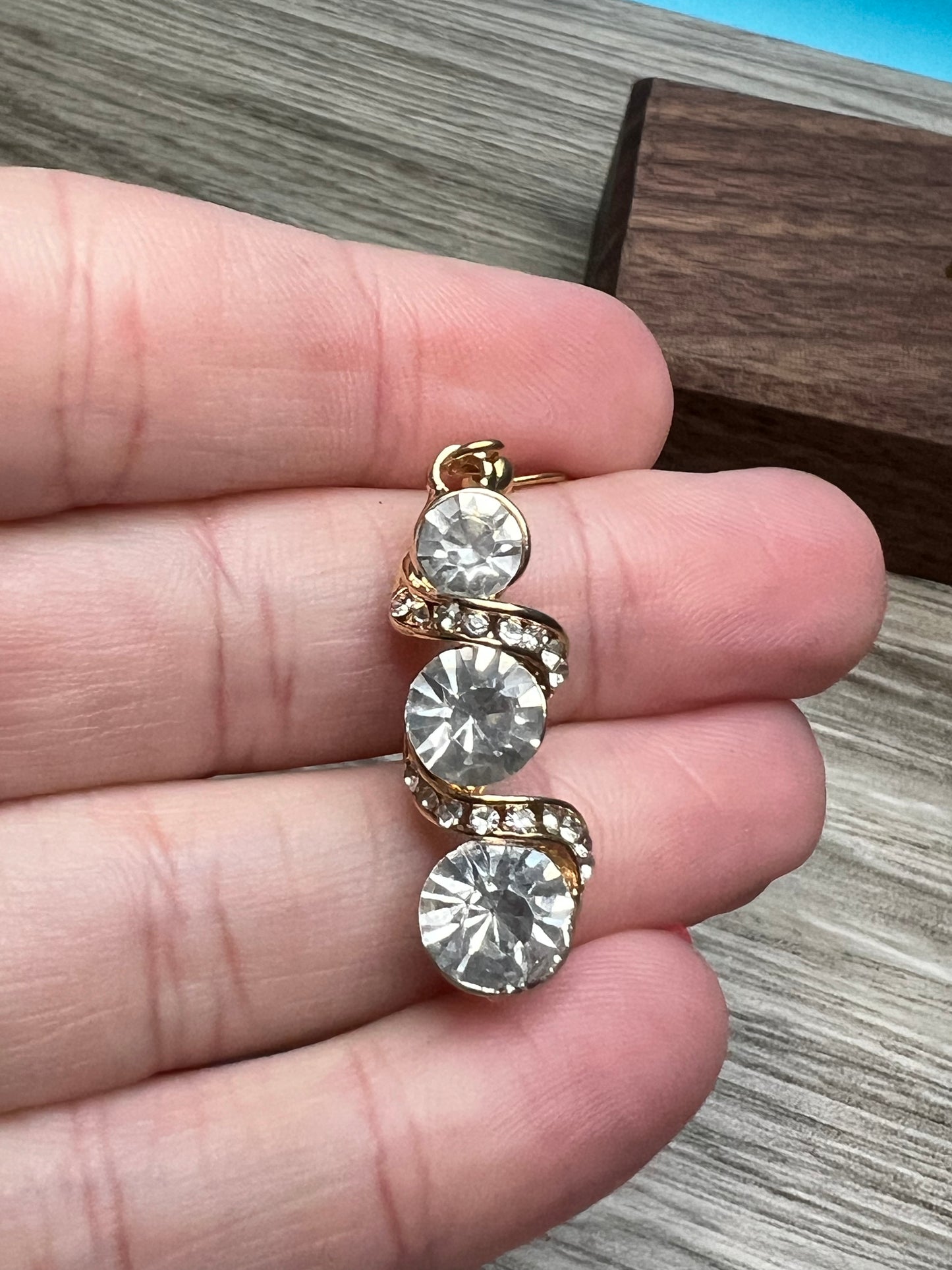 Beautiful Gold Rhinestone Earrings